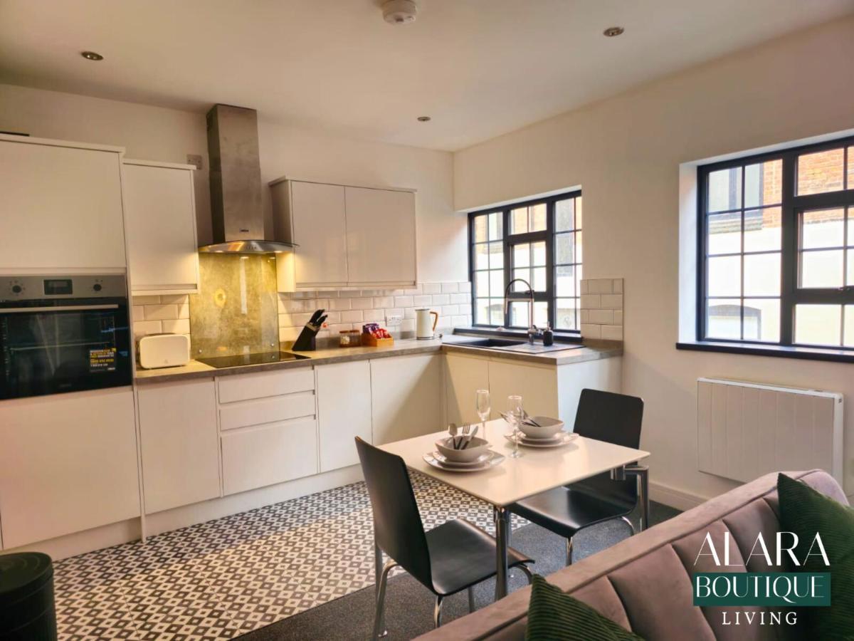 Apartamento 3 Floor Townhouse Luxury Living Alara Boutique Birmingam Exterior foto