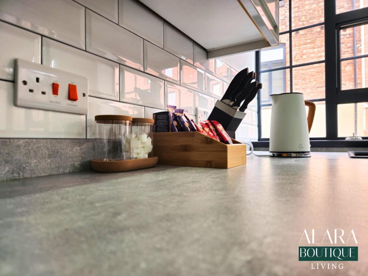 Apartamento 3 Floor Townhouse Luxury Living Alara Boutique Birmingam Exterior foto