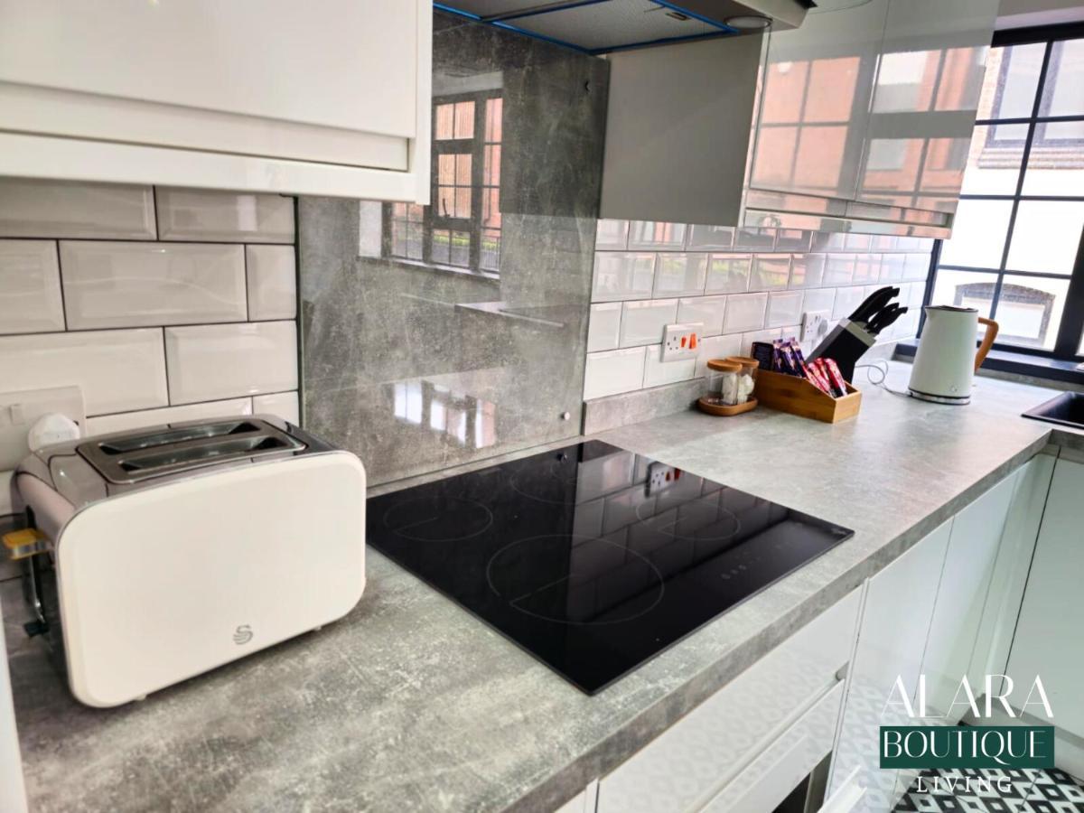 Apartamento 3 Floor Townhouse Luxury Living Alara Boutique Birmingam Exterior foto