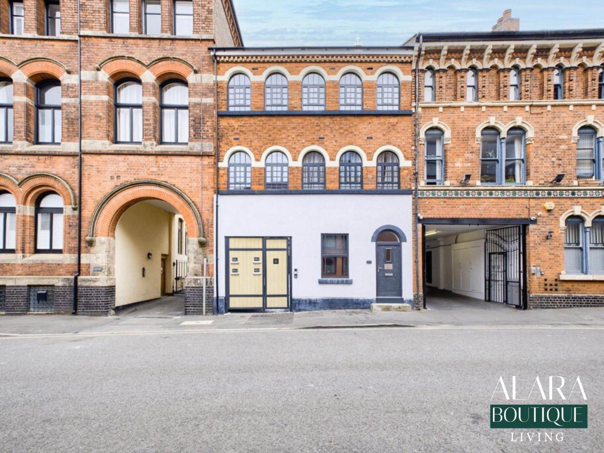 Apartamento 3 Floor Townhouse Luxury Living Alara Boutique Birmingam Exterior foto