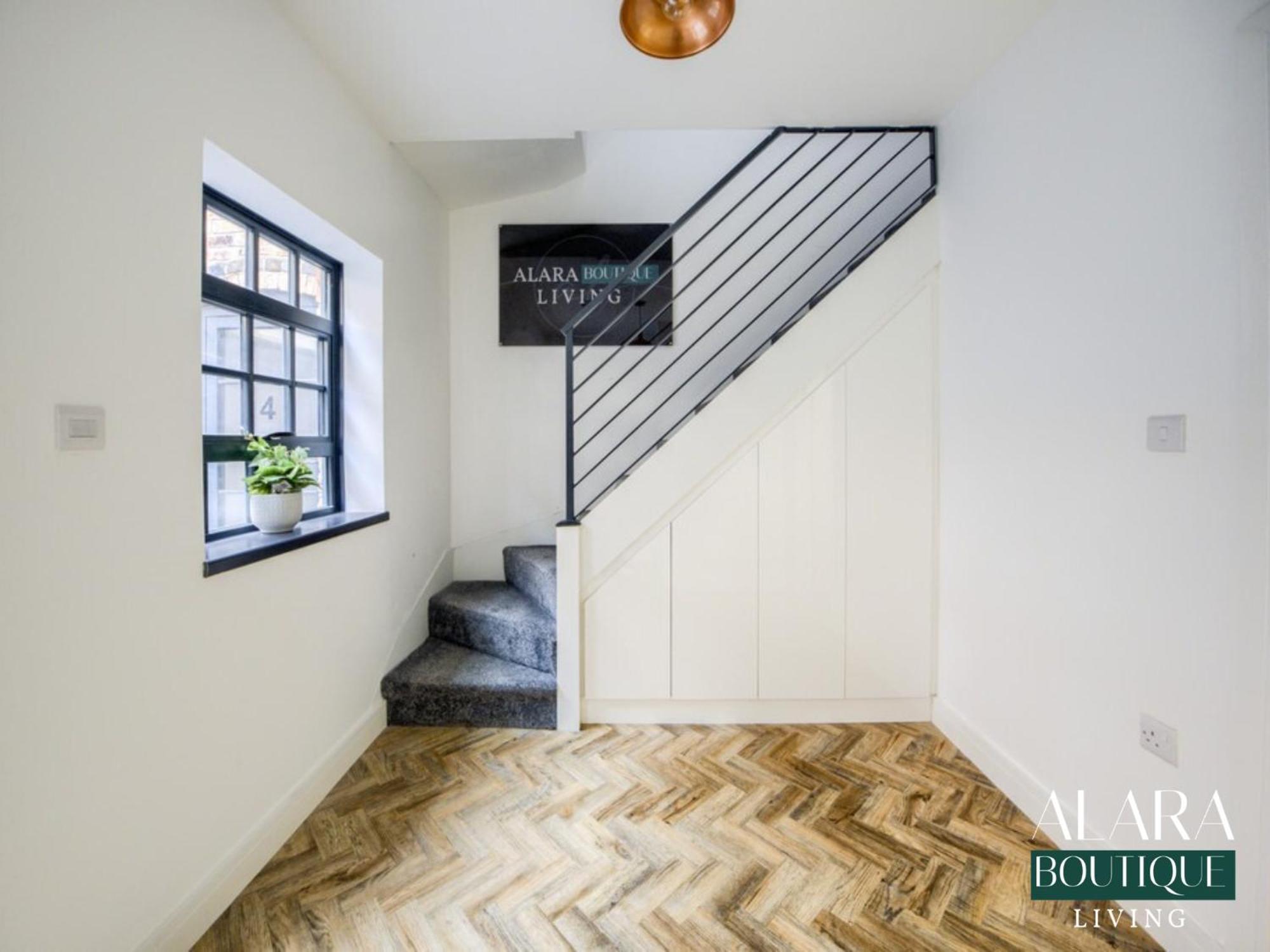 Apartamento 3 Floor Townhouse Luxury Living Alara Boutique Birmingam Exterior foto